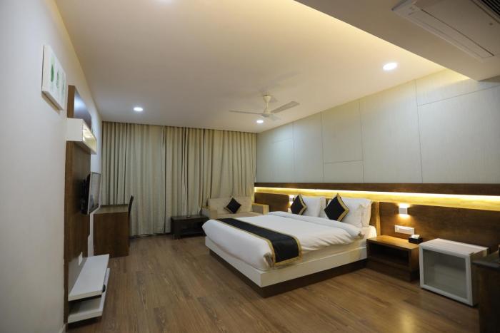 the grand astoria somnath