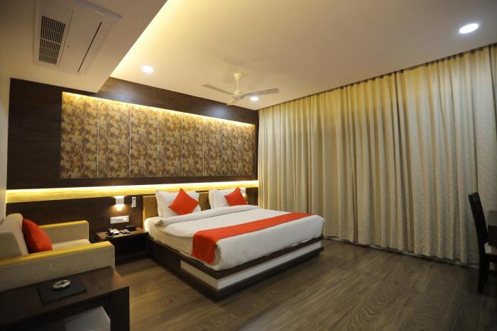 the grand astoria somnath
