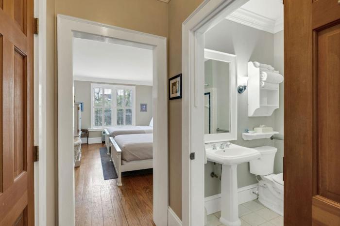 the tranquil house inn