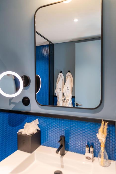 the editory riverside santa apolonia