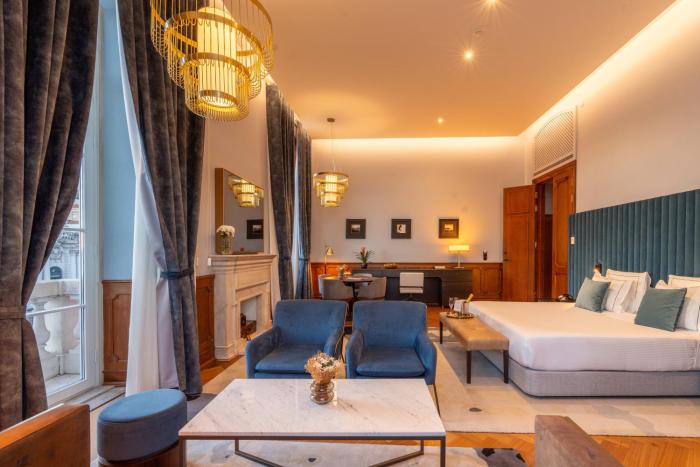 the editory riverside santa apolonia