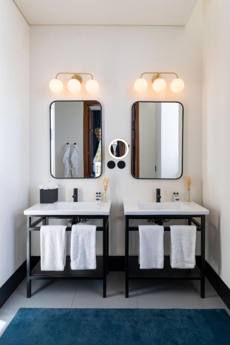 the editory riverside santa apolonia