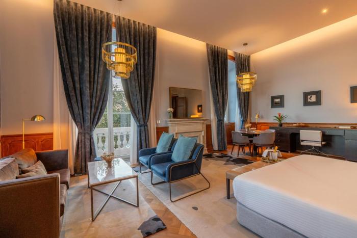 the editory riverside santa apolonia