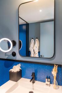 the editory riverside santa apolonia