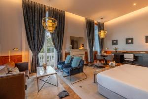 the editory riverside santa apolonia