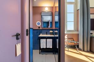 the editory riverside santa apolonia