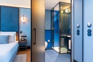 the editory riverside santa apolonia