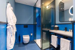 the editory riverside santa apolonia