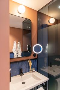 the editory riverside santa apolonia