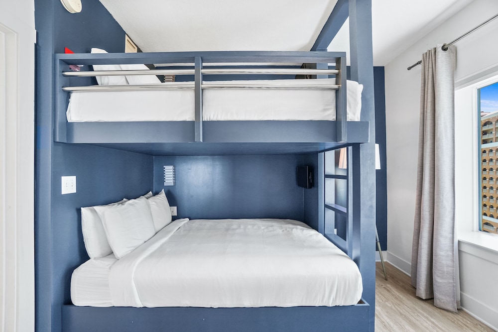 calypso tower 3 by panhandle getaways