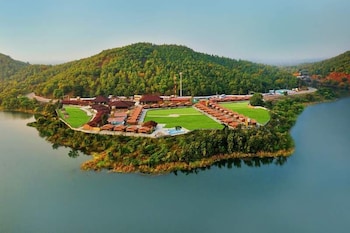 statue of unity tent city 1