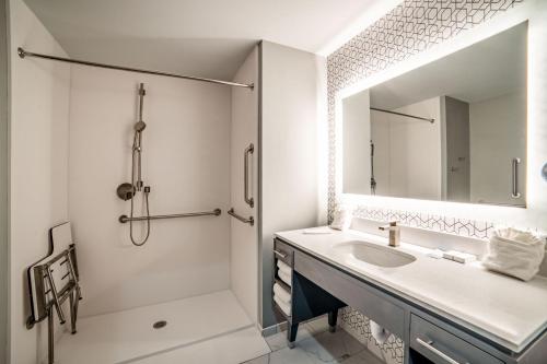 everglades adventures hotel suites by ivey house