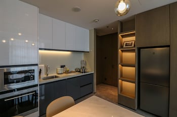 the meixi lake changsha marriott executive apartments