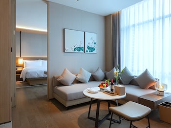 the meixi lake changsha marriott executive apartments