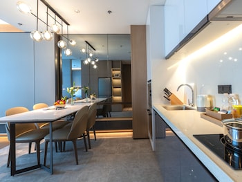 the meixi lake changsha marriott executive apartments
