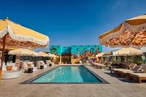 tommie hollywood part of jdv by hyatt