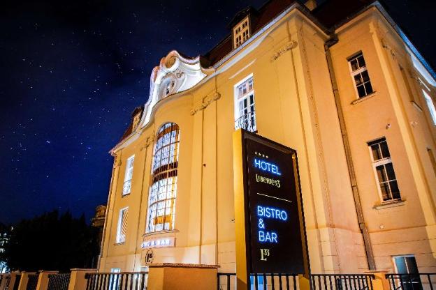 hotel liberte 33 bw premier collection