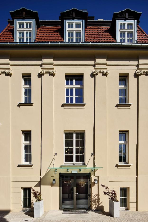 hotel liberte 33 bw premier collection