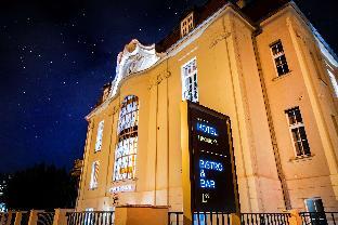 hotel liberte 33 bw premier collection