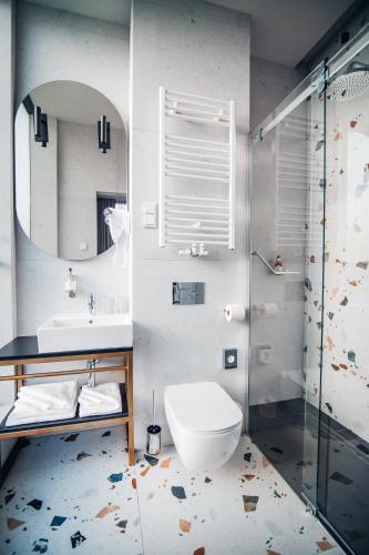 hotel liberte 33 bw premier collection