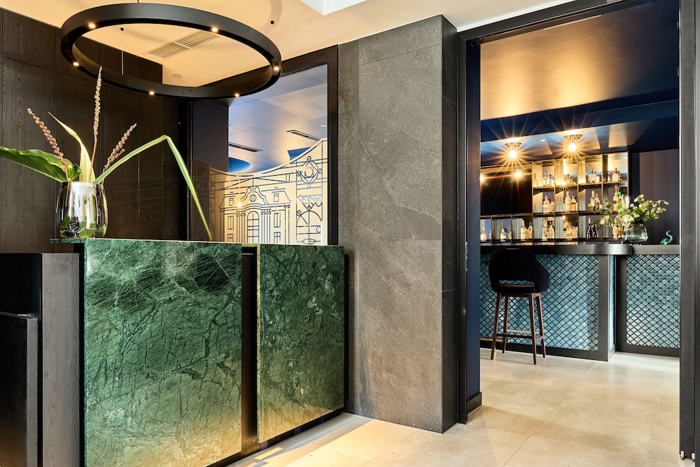 hotel liberte 33 bw premier collection