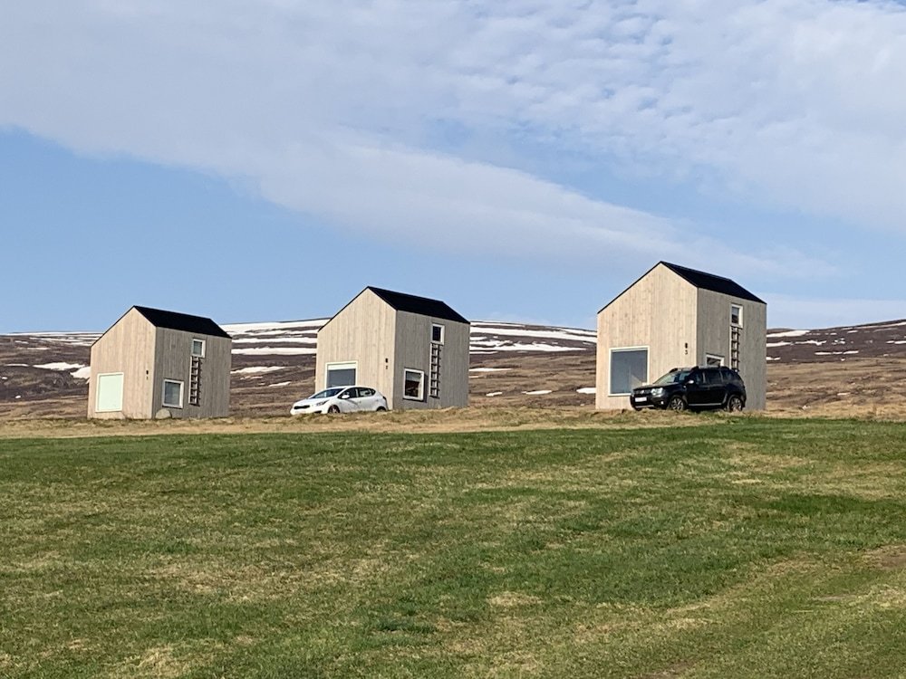 sunnuhlid houses