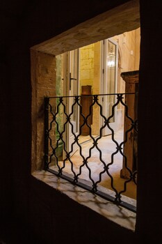 palazzino birgu host family bed and breakfast