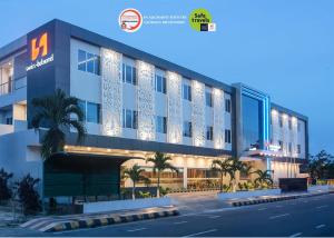 Swiss-Belhotel Cendrawasih Biak,Biak Island>>Biak,3.5 star