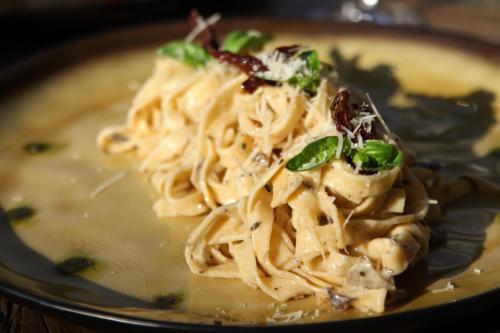 39 kalamis marina hotel