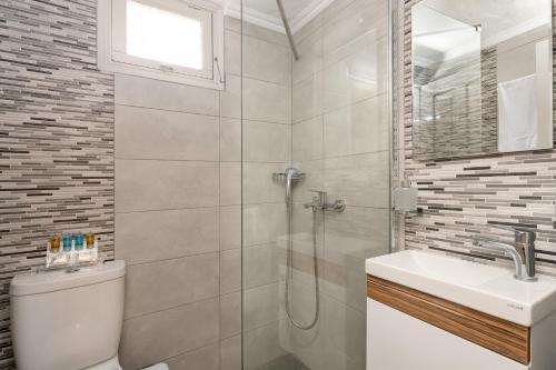 marikas deluxe rooms