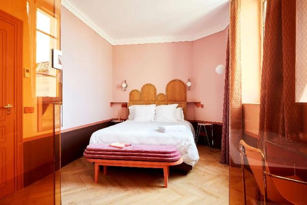 hotel de cambis