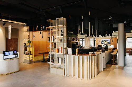 golden tulip reims