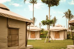 bali beach glamping