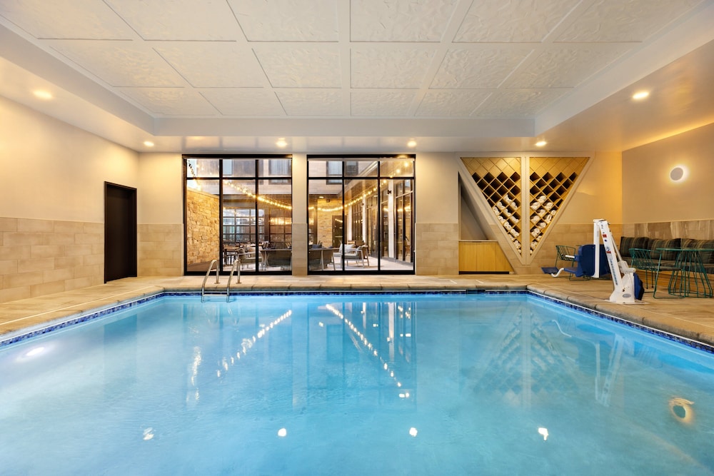 hotel indigo silverthorne an ihg hotel