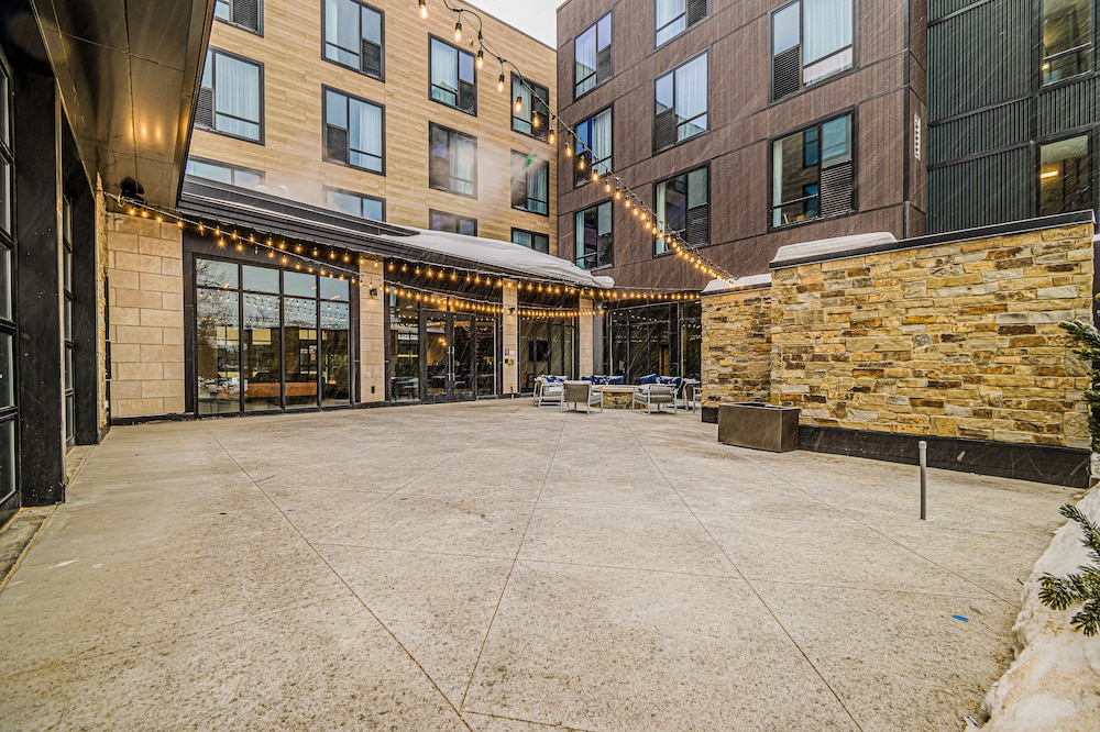 hotel indigo silverthorne an ihg hotel