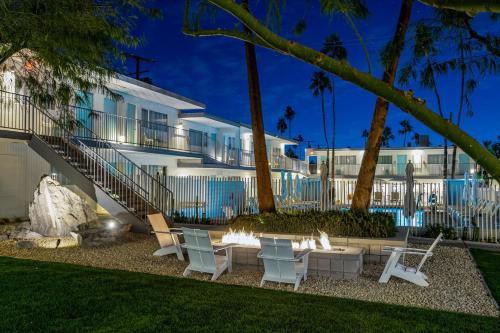 the skylark a palm springs hotel