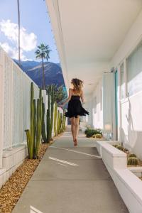 the skylark a palm springs hotel
