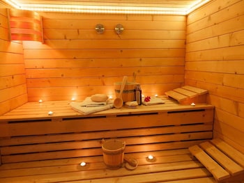 tennen onsen hotel livemax premium nagano ekimae