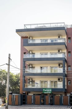 the palms inn near medanta