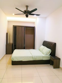 sky hive cozy apartment suite georgetown