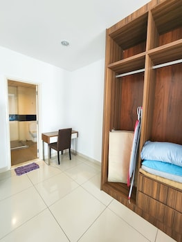 sky hive cozy apartment suite georgetown