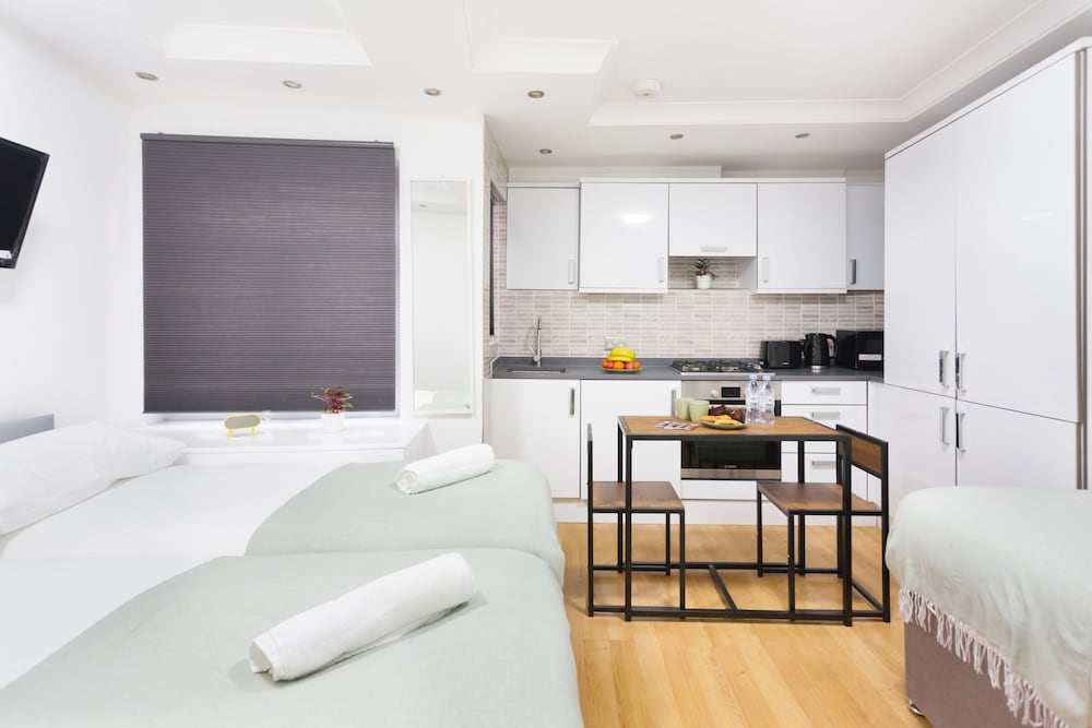 london queens eurostar kings cross