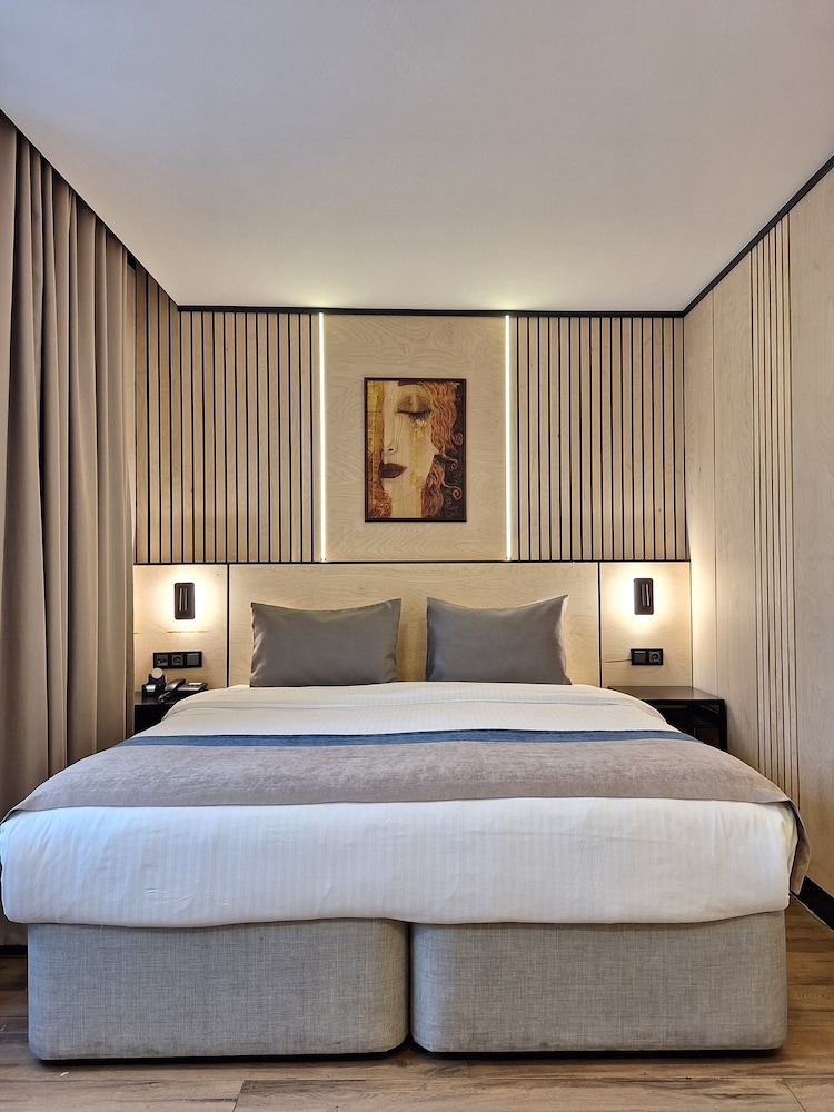 nala otel