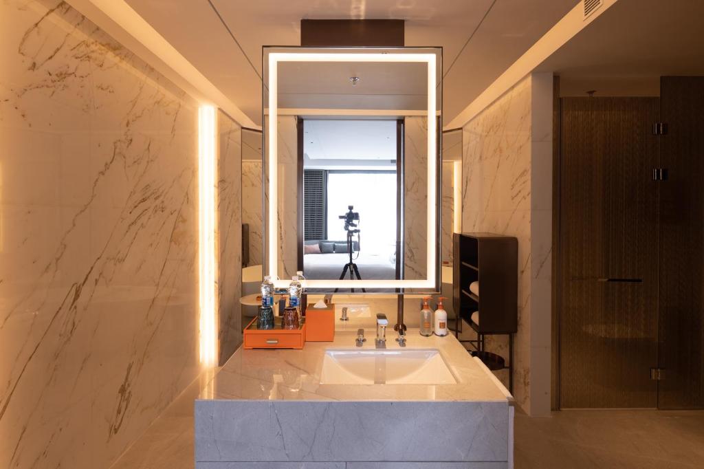 crowne plaza qingdao jinshui an ihg hotel