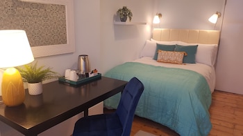 The Bank Hotel And Bistro,,1 star