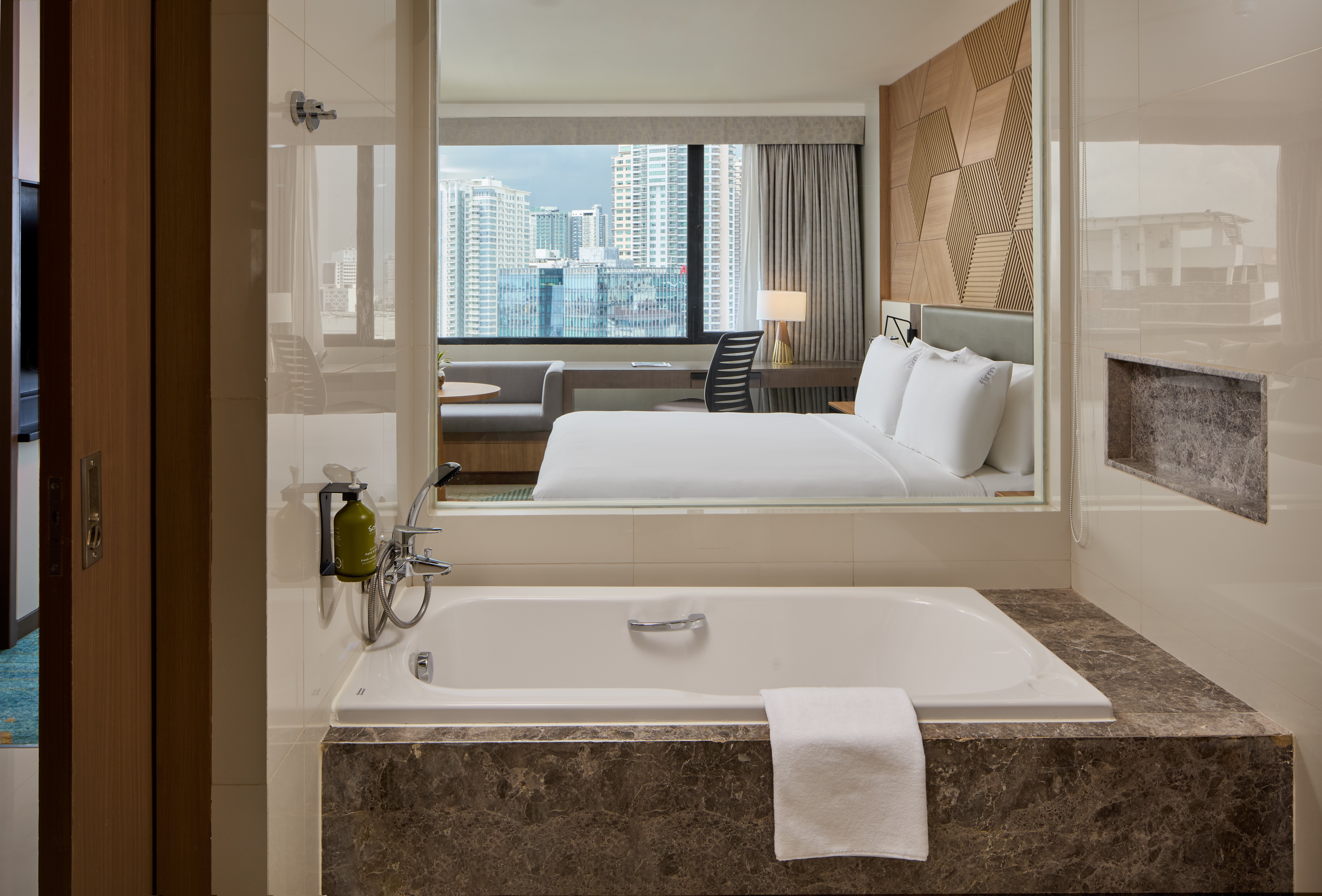 holiday inn cebu city an ihg hotel