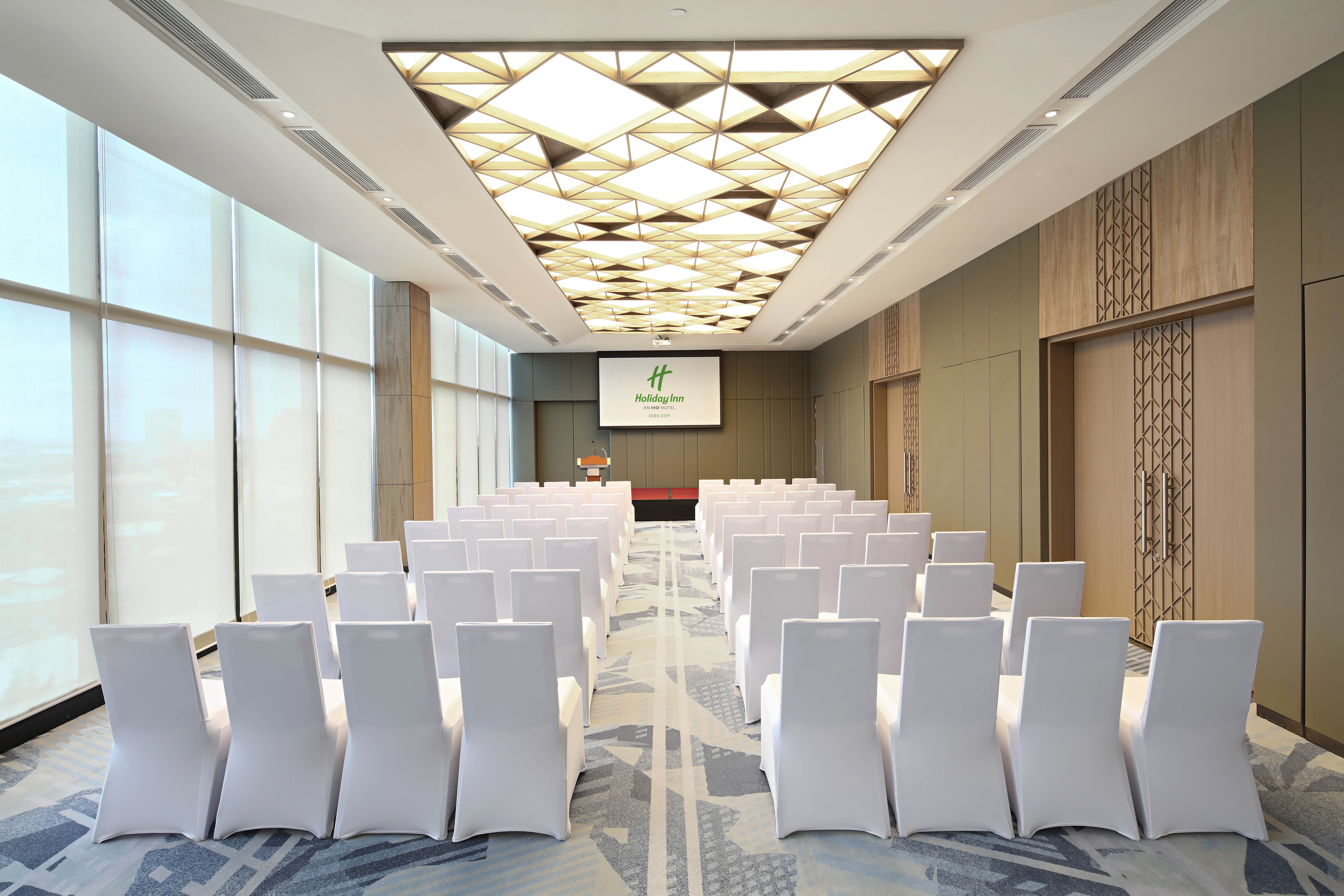 holiday inn cebu city an ihg hotel