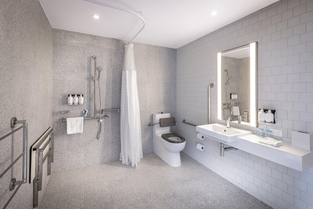 holiday inn express auckland city centre