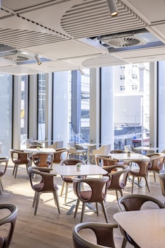 holiday inn express auckland city centre