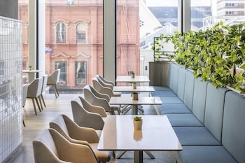 holiday inn express auckland city centre